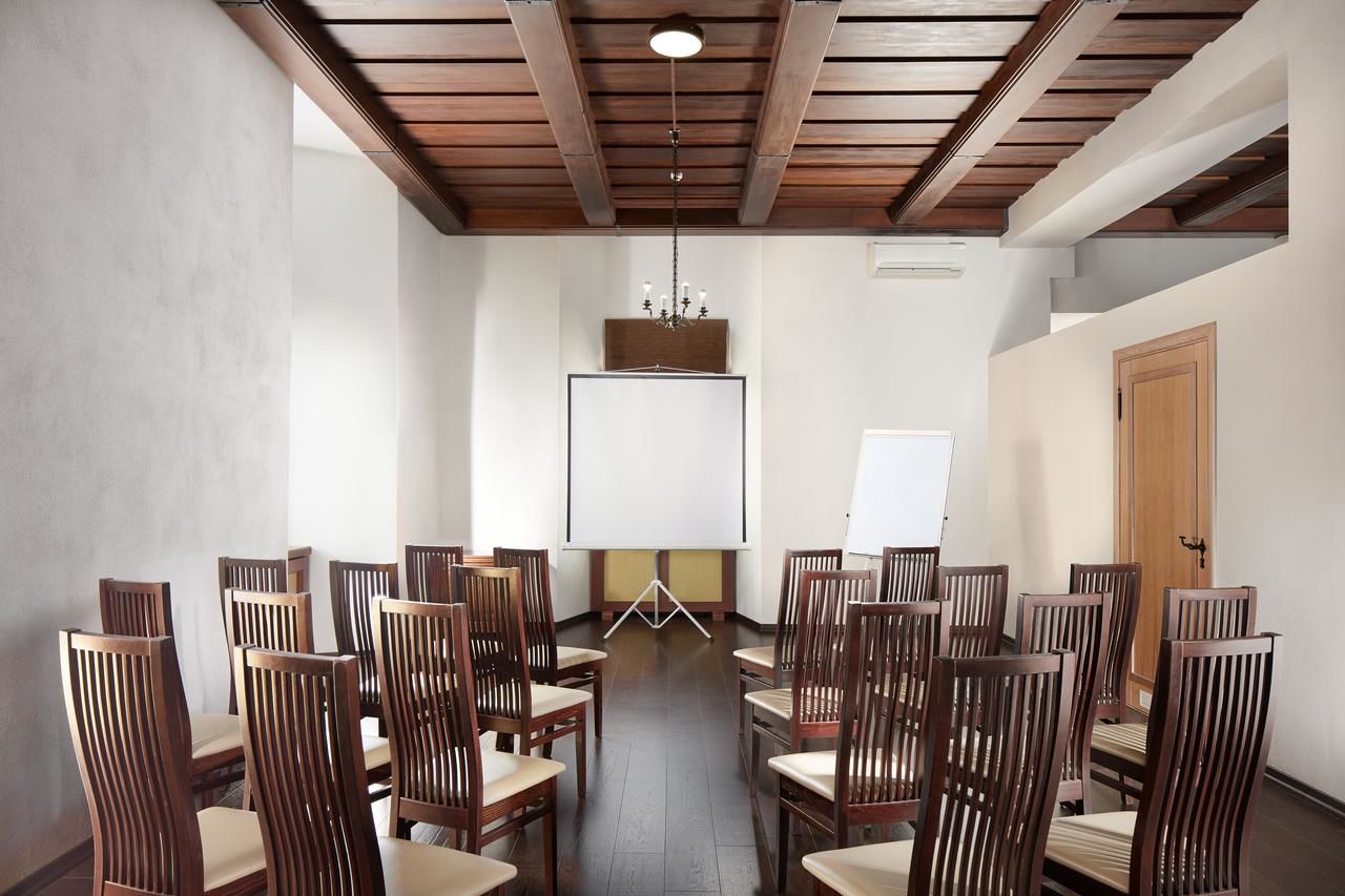 Отель Hotel Monastyrski Minsk City Centre Минск-21